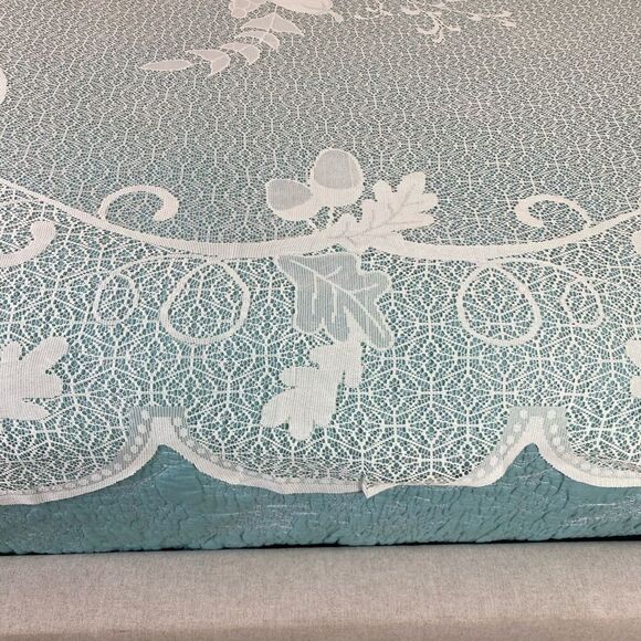 Cornucopia design tablecloth lace cream colored lscalloped edges Thanks Giving - Picture 5 of 8